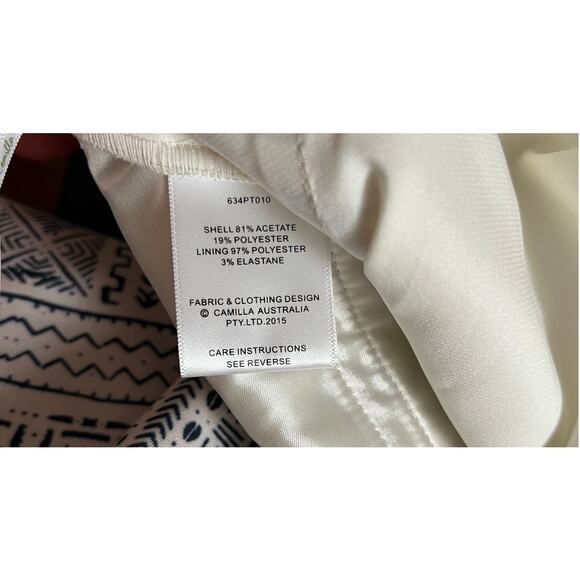 Camilla Skinny Pants Size 8 Stretchy Material Two front Pockets Zip Closure - Picture 9 of 10